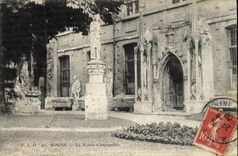 VINTAGE POSTCARD Rouen the Museum D Antiquities