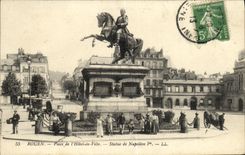 VINTAGE POSTCARD Rouen Place L Town hall Rules of Napoleon L er