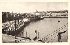 POSTAL Dieppe Londres y L barcos de la VENDIMIA de Arromanches