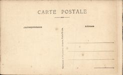 CPA Paris Apotheose de la Victoire Juillet 1919 Les poilus defilent devant la Madeleine Militaria 