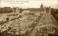 CPA Paris Exposition des Arts Decoratifs L esplanade des Invalides