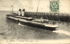 POSTAL Dieppe L Arundel de la VENDIMIA en el barco de los embarcaderos