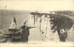 VINTAGE POSTCARD Etretat the Cliffs and L Switches