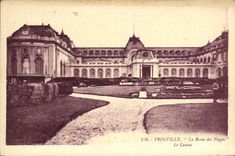 VINTAGE POSTCARD Trouville the Queen of the Beaches and the Casino