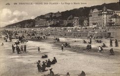 VINTAGE POSTCARD Trouville Reine of the Beaches the Page has Low tide