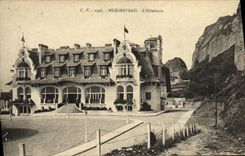 VINTAGE POSTCARD Nice Native of Le Havre L Hotel trade