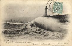 CPA Eu La Jetee un Jour de Tempete Phare