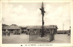 VINTAGE POSTCARD Treport the New Fish shop