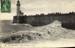 VINTAGE POSTCARD Treport effect Vague Lighthouse