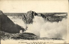 VINTAGE POSTCARD Treport the Rock of the Monk By Large