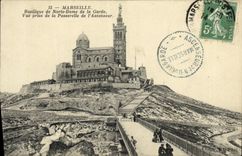 CPA Marseille Basilique de Notre Dame de la Garde Vue prise de la passerelle de l ascenseur