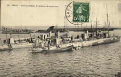 VINTAGE POSTCARD Boat War Brest Defense Moble Destroyers of open sea