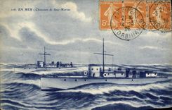 VINTAGE POSTCARD Boat War At sea Hunters of Submarines