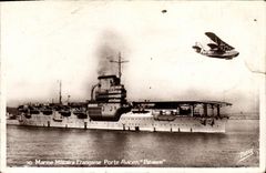 VINTAGE POSTCARD Bateau War French Navy Carries Bearn Planes