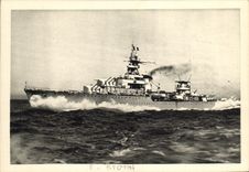 VINTAGE POSTCARD Boat War E Bertin