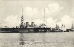 VINTAGE POSTCARD Bateau Cherbourg War Bouvines Croiseur Keeps dimensions