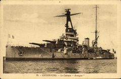 VINTAGE POSTCARD Boat Cherbourg War the Brittany Armor