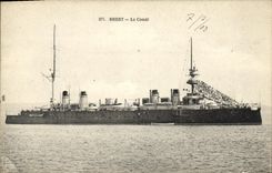 VINTAGE POSTCARD Boat Brest War the Cop