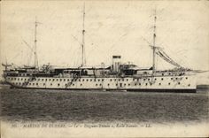 VINTAGE POSTCARD Boat War Navy Duguay Trouin