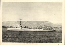 VINTAGE POSTCARD Boat War Gladiator