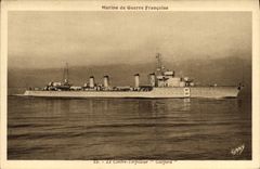 VINTAGE POSTCARD Boat War French Navy against destroyer Cheetah