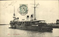 VINTAGE POSTCARD Boat War Gueydon