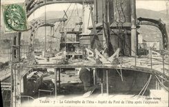 VINTAGE POSTCARD Boat Toulon War the Catastrophe of L Iena Aspect of the Bridge of L Iena After L explosion