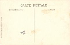 Catastrofe D D vista Iena de la escuadrilla de la armadura D de la POSTAL de la VENDIMIA junto durante L retiro de los cadaveres de Toulon