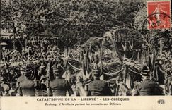 VINTAGE POSTCARD Bateau Catastrophe of Toulon Freedom Prolongs D artillery carrying the coffins of the officers