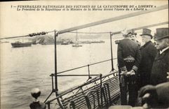 VINTAGE POSTCARD Boat Catastrophe of Toulon Freedom the president of the Republic and the Minister for the navy in front of L stray