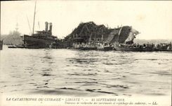 VINTAGE POSTCARD Boat Catastrophe of Freedom Toulon Research tasks of the survivors and fishing out of the corpses