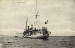 VINTAGE POSTCARD Boat the cruiser scout