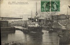VINTAGE POSTCARD Bateau Brest Pont national open Passage of the cruiser armours Marseillaise