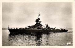 VINTAGE POSTCARD Boat Montcalm Cruiser