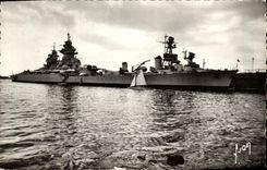 MODERN CARD Bateau Toulon War armours It Richelieu