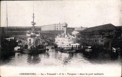 VINTAGE POSTCARD Boat War Cherbourg thundering it and the Avenger in the military port