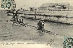 VINTAGE POSTCARD Bateau War the Gnome submarine has L equipment Pallice