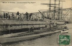 VINTAGE POSTCARD Boat War Submarine Papin