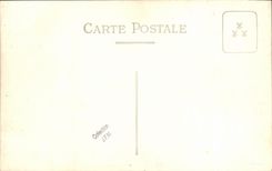 VINTAGE POSTCARD Boat War frightening Submarine