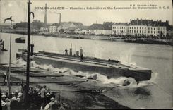 VINTAGE POSTCARD Boat War Trawl net on the Saone Building sites Schneider Co launching of the submarine Submarine