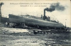 VINTAGE POSTCARD Boat War Trawl net on the Saone Building sites Schneider Co Submarine before its launching Submarine