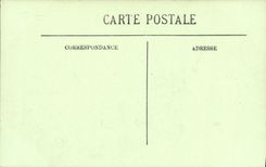 VINTAGE POSTCARD Boat War Submarine carrying out a plongeage