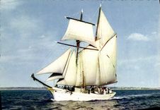 CPM Bateau Goelette d instruction de la Marine natioanle Belle Poule