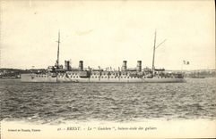 VINTAGE POSTCARD Boat Brest War Guichen boat school of the gabiers