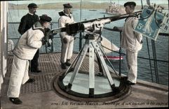 VINTAGE POSTCARD Bateau the life of the sailor Pointage D a gun has shooting fast