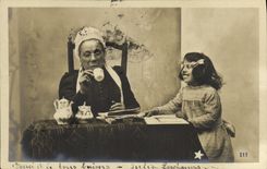 CPA Fantaisie Enfant et grand mere