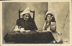 CPA Fantaisie Enfant et grand mere