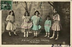 VINTAGE POSTCARD Fantaisie Children Skipping rope