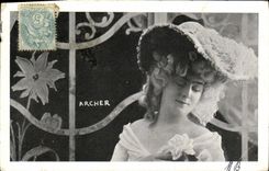 CPA Fantaisie Femme Archer