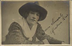 CPA Fantaisie Femme Montana Rose